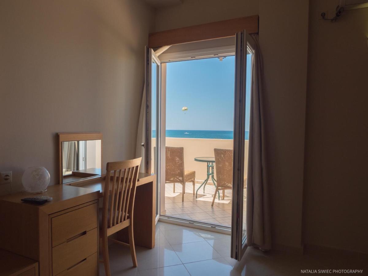 Alexandra Seaside Villas Platanés 外观 照片